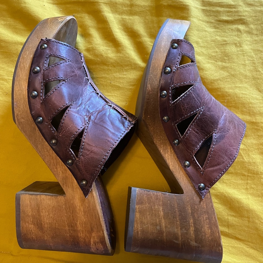 Size 10 Matisse Brown Clog